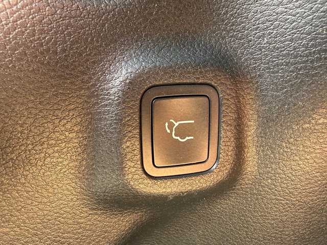 Used 2022 Jeep Compass Latitude w/ Convenience Group image 16