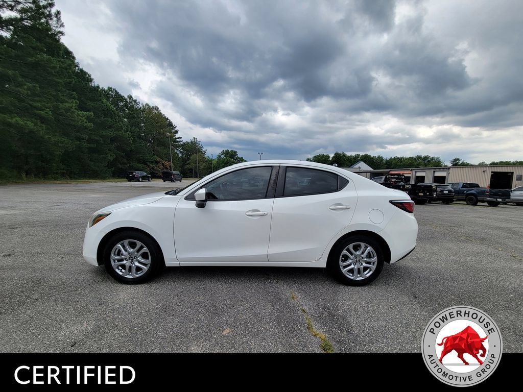 Used 2018 Toyota Yaris iA FWD image 3
