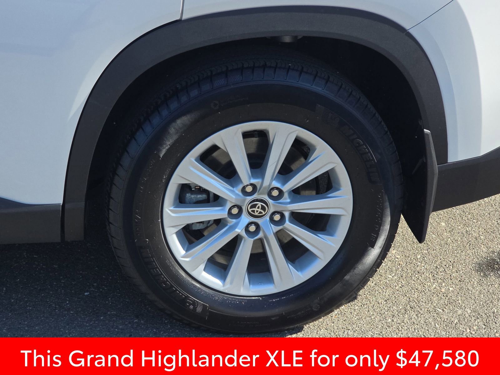 Used 2025 Toyota Grand Highlander AWD image 44