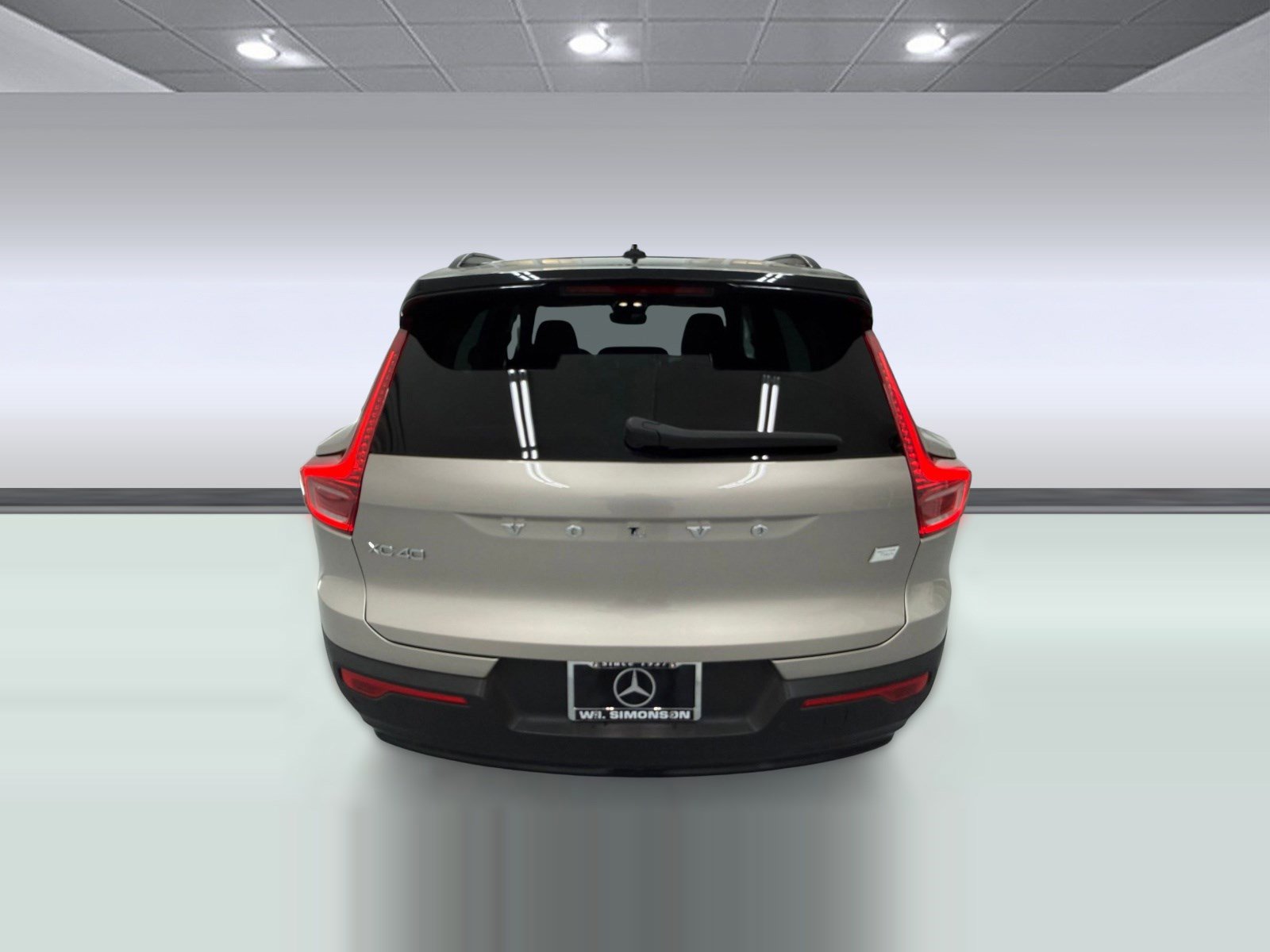 Used 2024 Volvo XC40 Recharge Ultimate w/ Protection Package Premier image 9