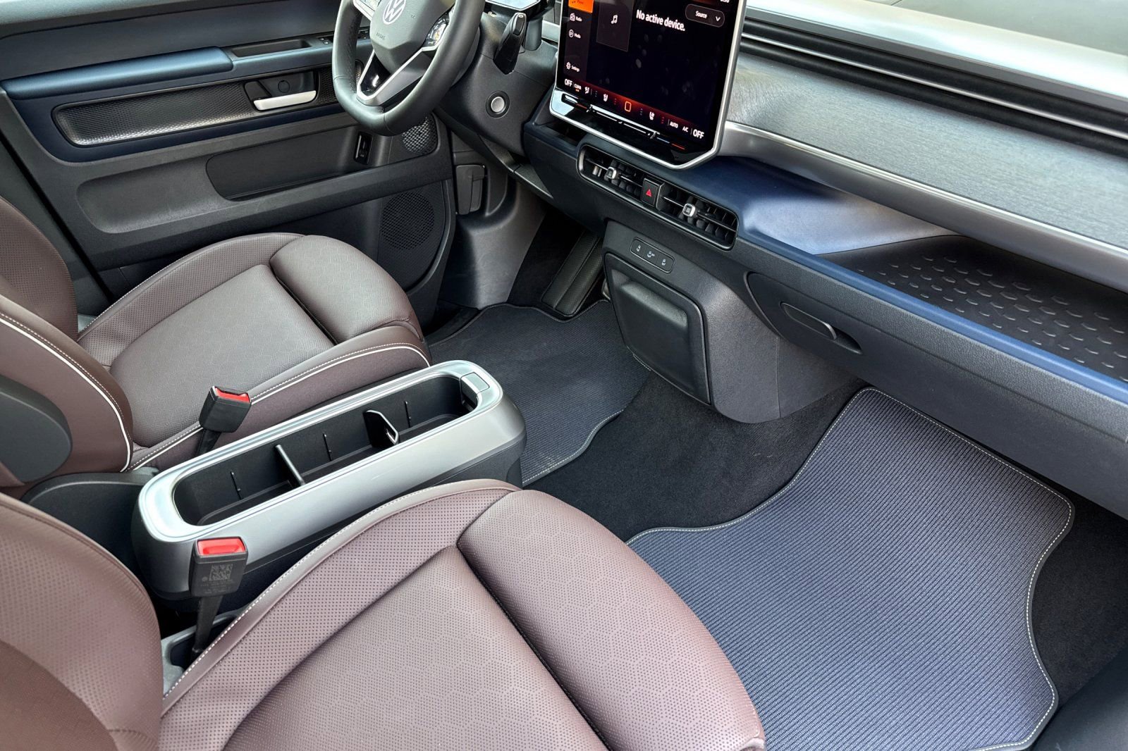 New 2025 Volkswagen ID. Buzz Pro S RWD image 16