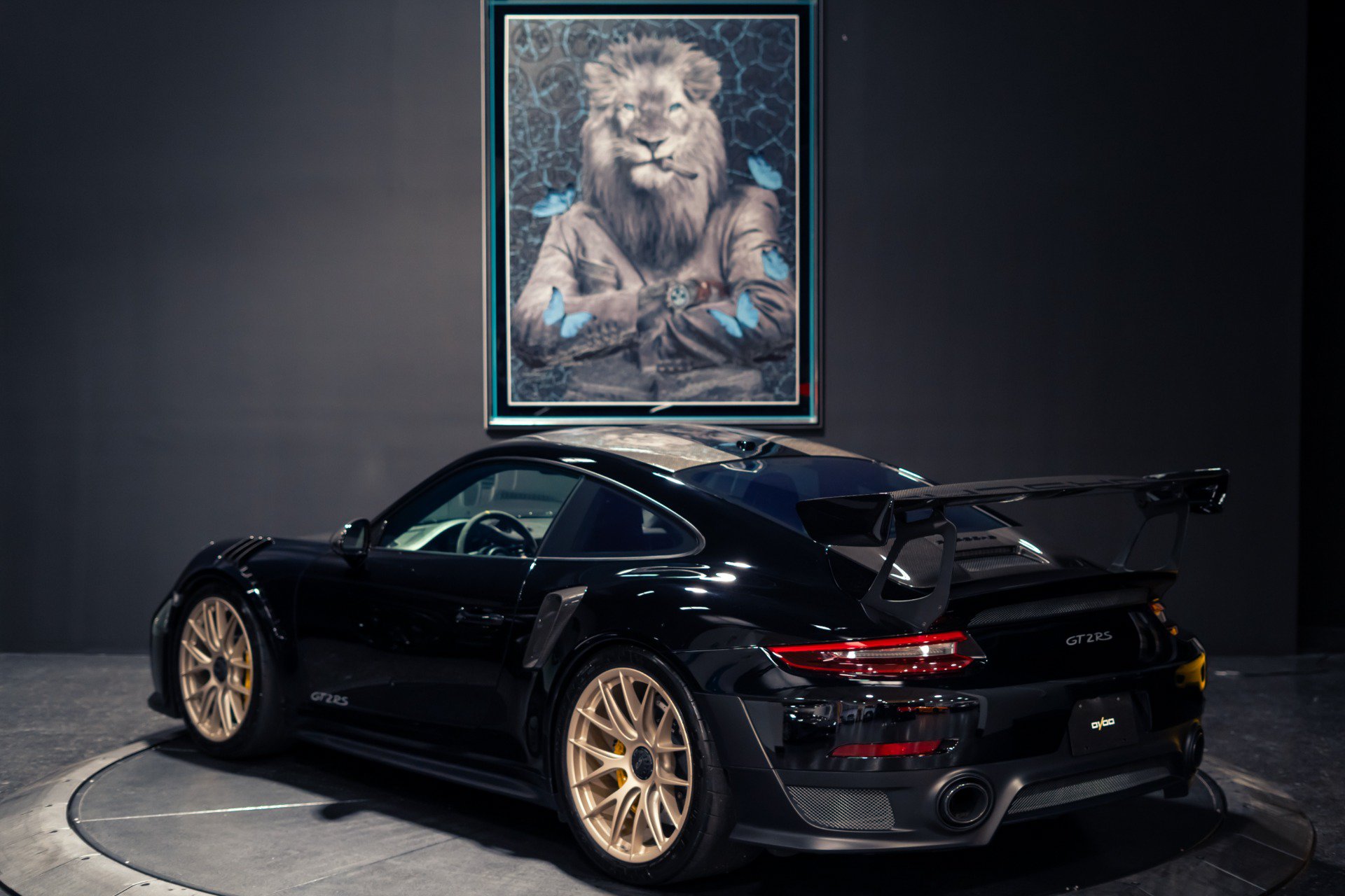 Used 2018 Porsche 911 GT2 RS RWD image 48