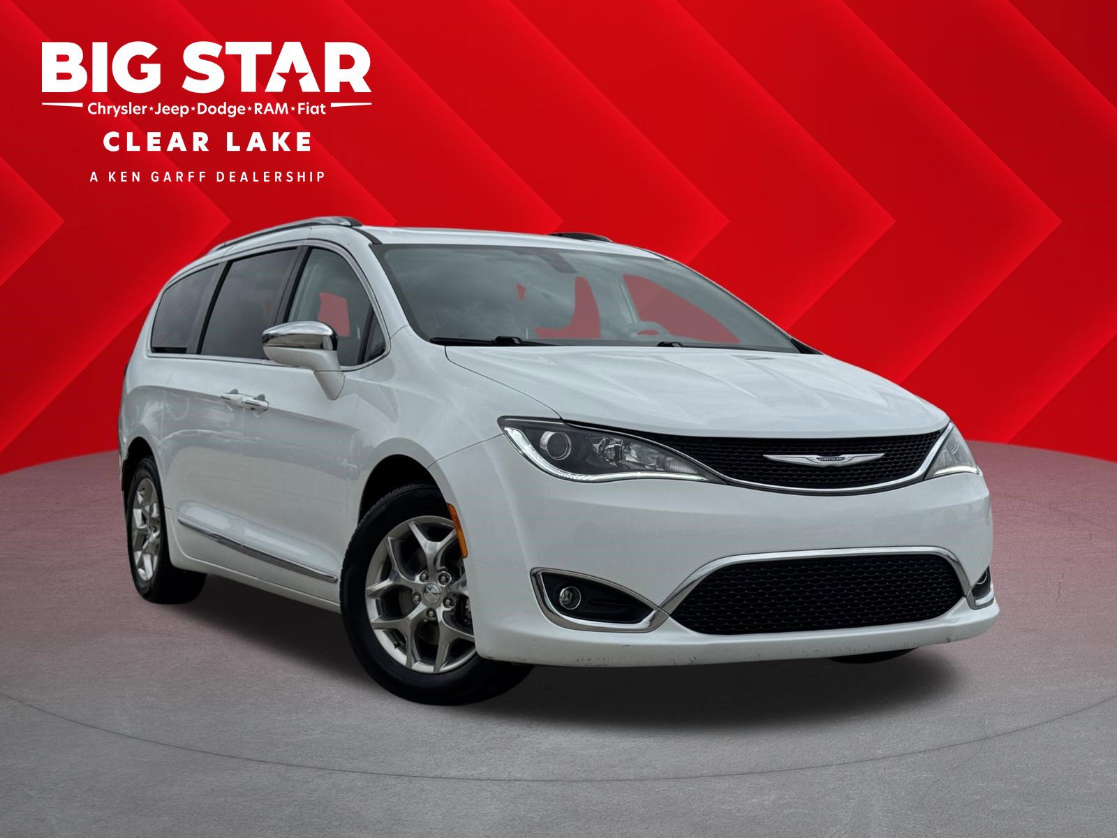 Used 2018 Chrysler Pacifica Limited FWD image 1