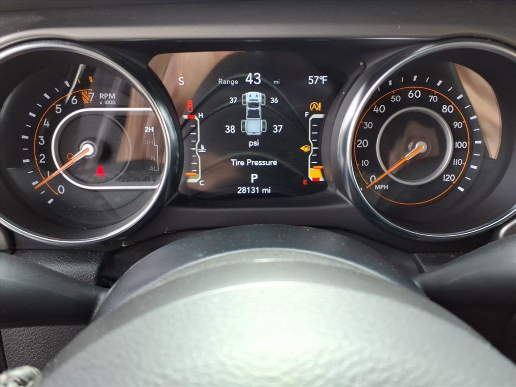 Used 2022 Jeep Gladiator Sport image 28