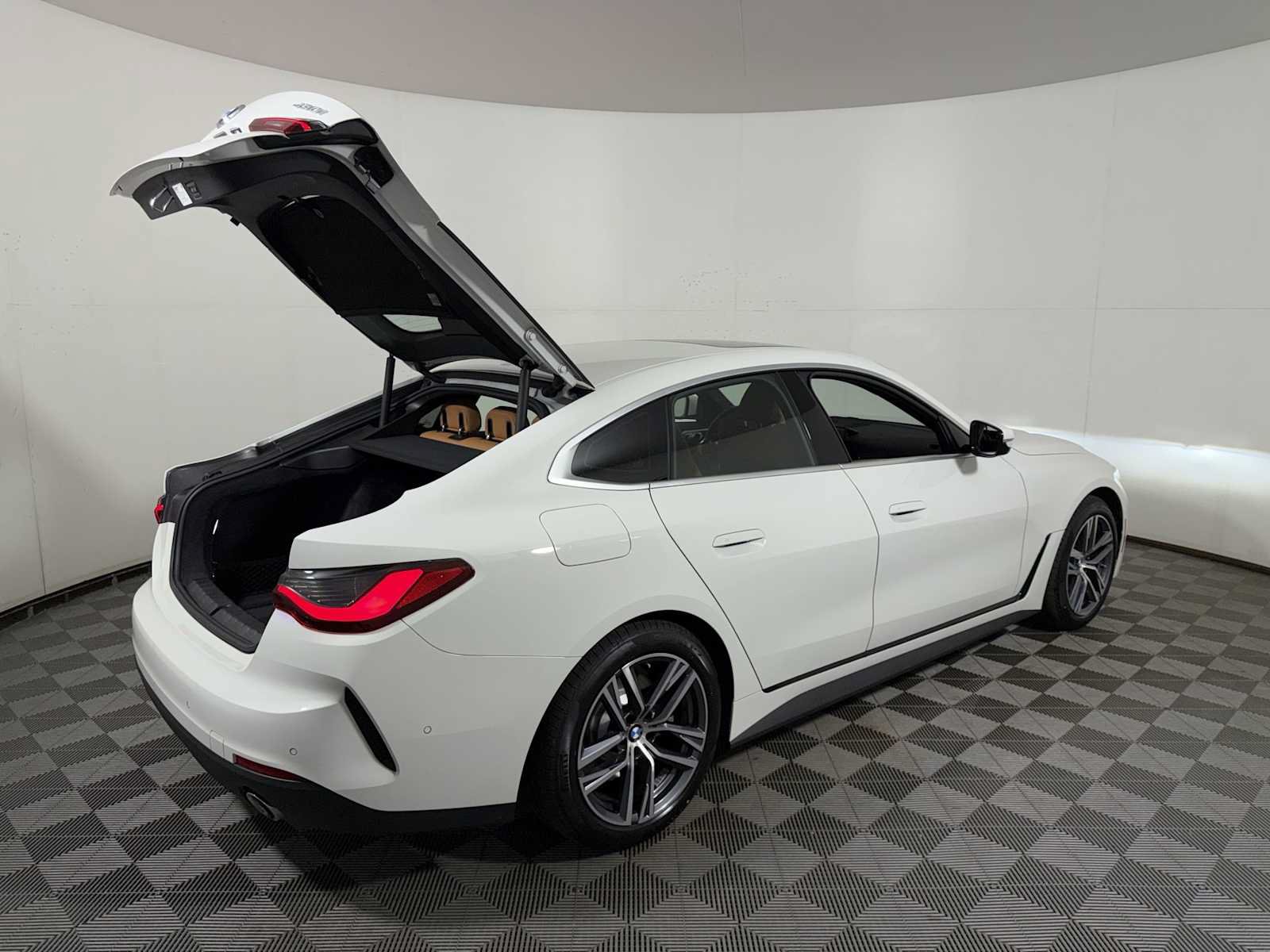Certified 2024 BMW 430i Gran Coupe xDrive w/ Convenience Package AWD/4WD image 23