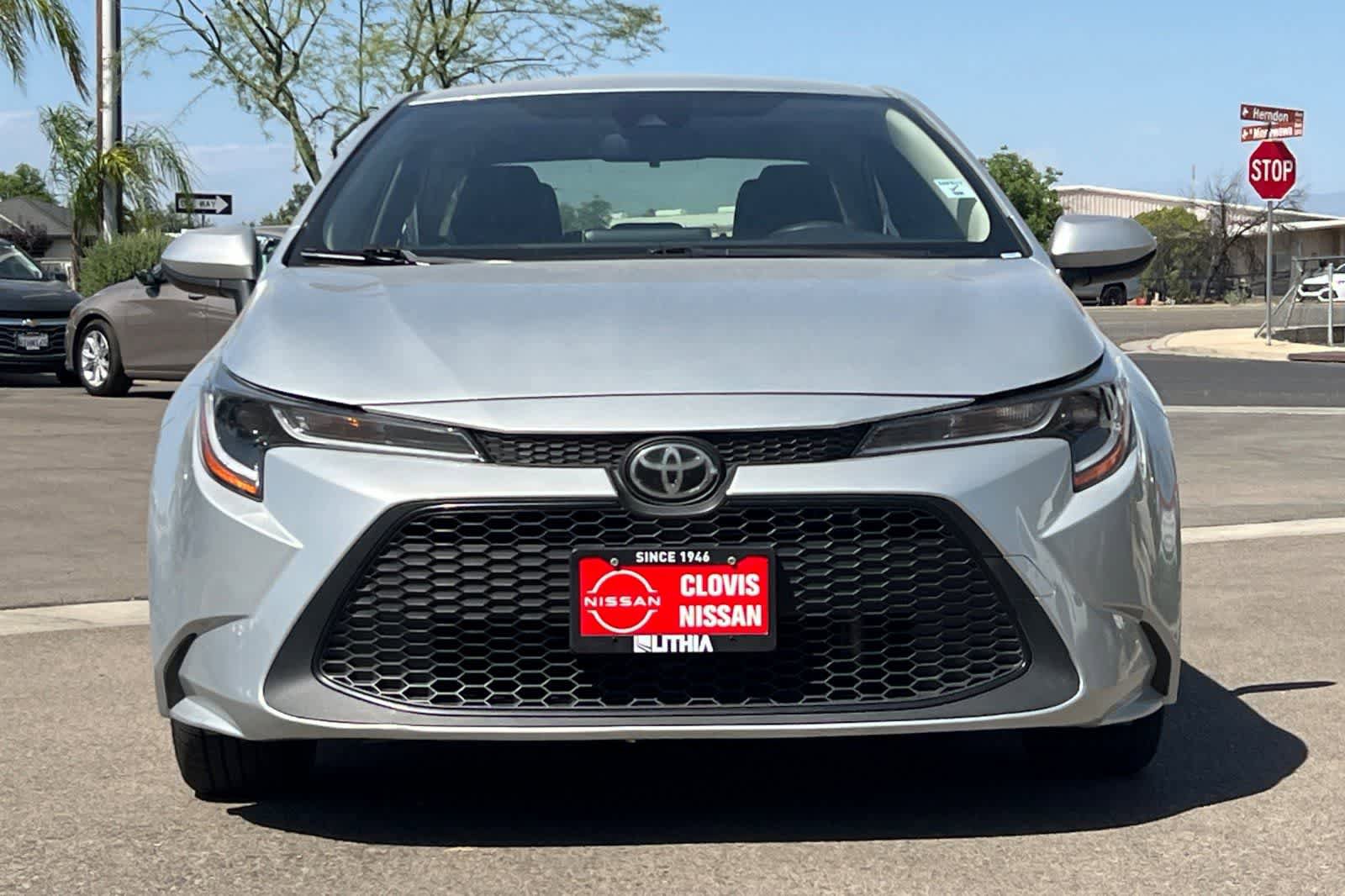 Used 2021 Toyota Corolla LE FWD image 11