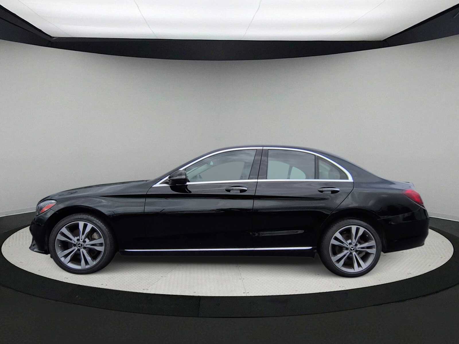 Used 2021 Mercedes-Benz C 300 4MATIC Sedan image 5