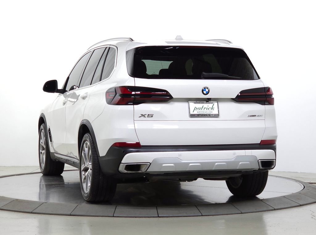 Used 2025 BMW X5 xDrive40i w/ Parking Assistance Package AWD/4WD image 3