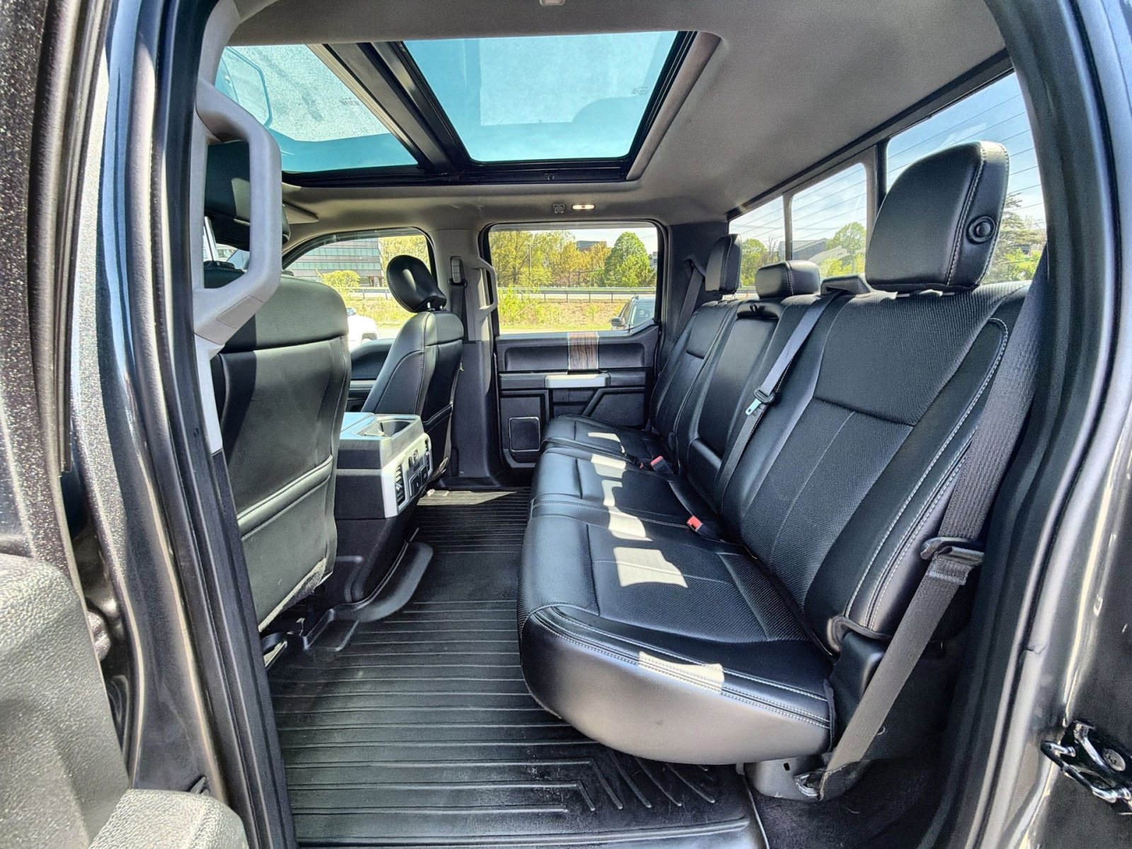 Used 2018 Ford F150 Lariat w/ Equipment Group 502A Luxury image 24