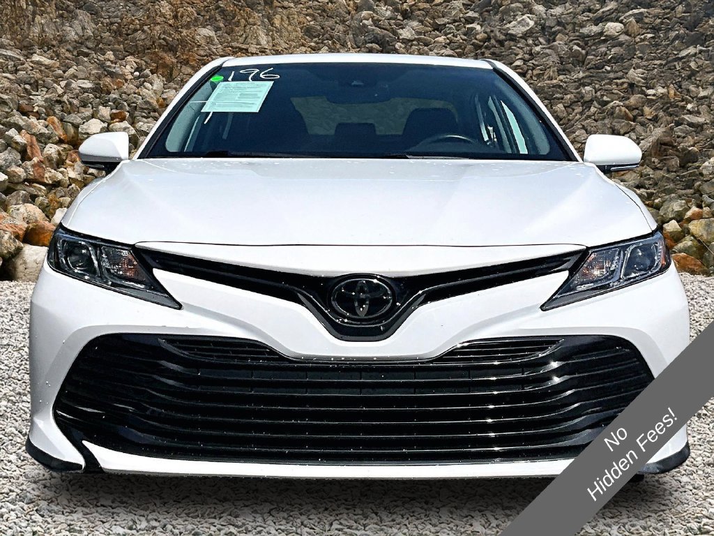 Used 2020 Toyota Camry LE w/ Convenience Package FWD image 3
