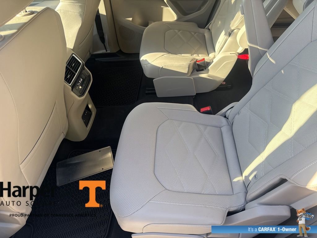 Used 2025 Volkswagen Atlas SE image 10