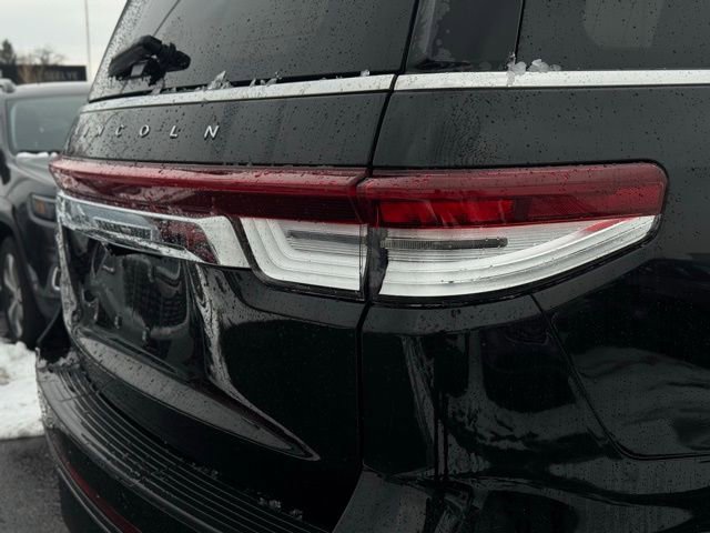 Used 2022 Lincoln Navigator Reserve image 8