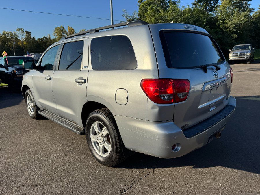 Used 2014 Toyota Sequoia SR5 AWD/4WD image 3