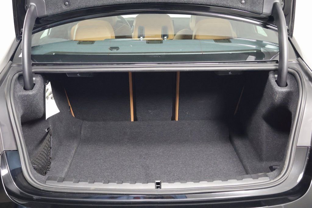 Used 2025 BMW 330i Sedan w/ Convenience Package image 14