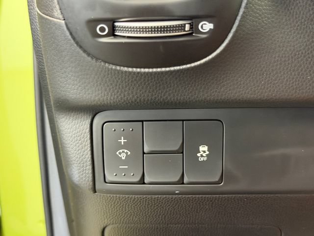Used 2015 Kia Soul FWD image 24