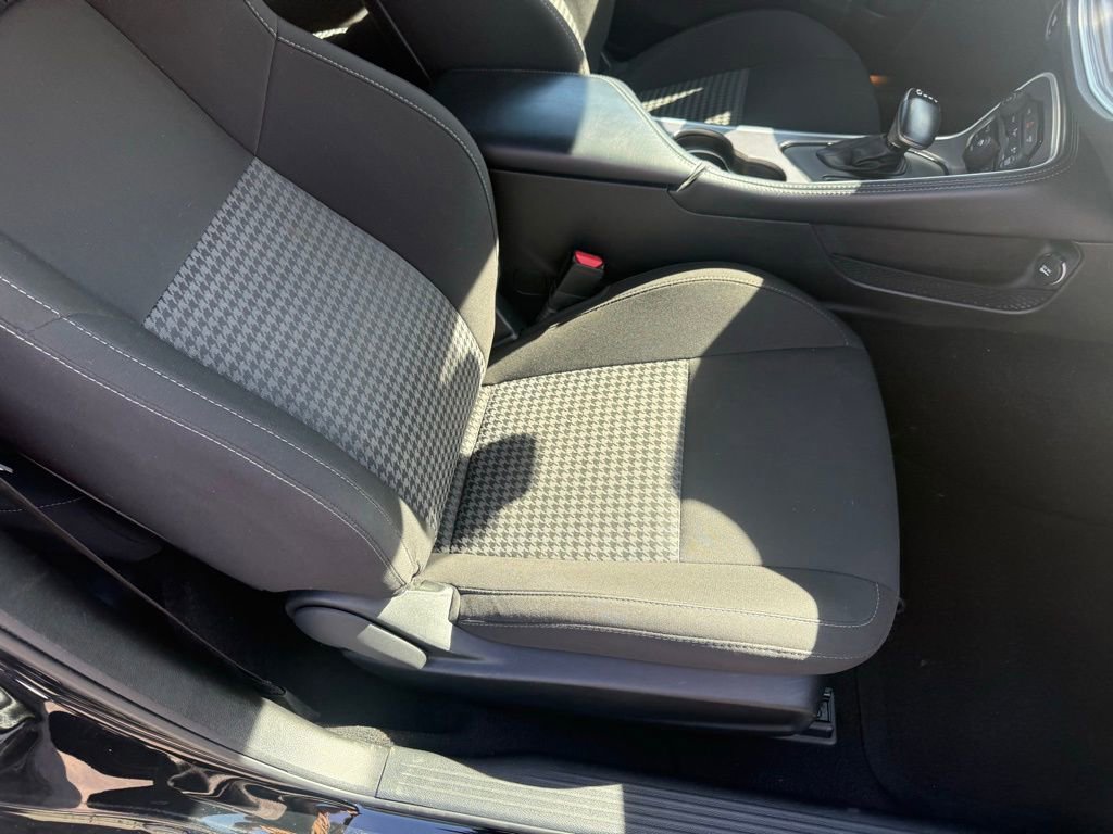 Used 2022 Dodge Challenger R/T image 39