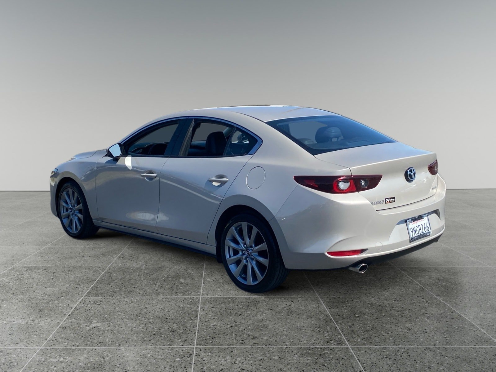 Used 2025 MAZDA MAZDA3 s FWD image 3