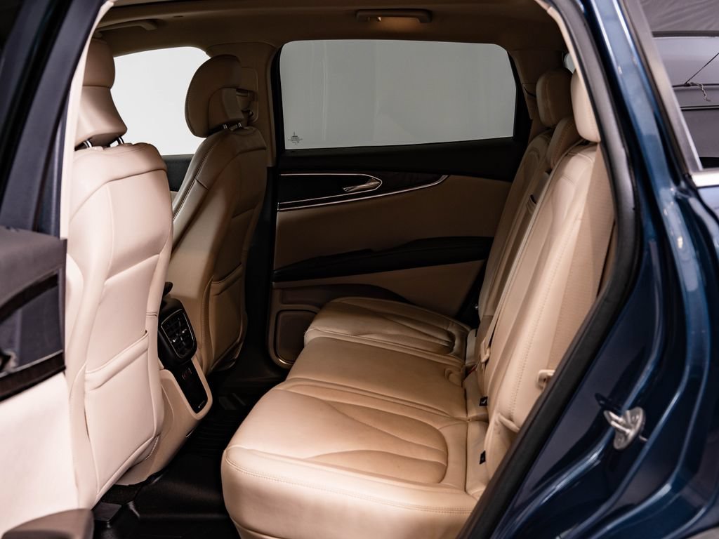 Used 2019 Lincoln Nautilus Select FWD image 43