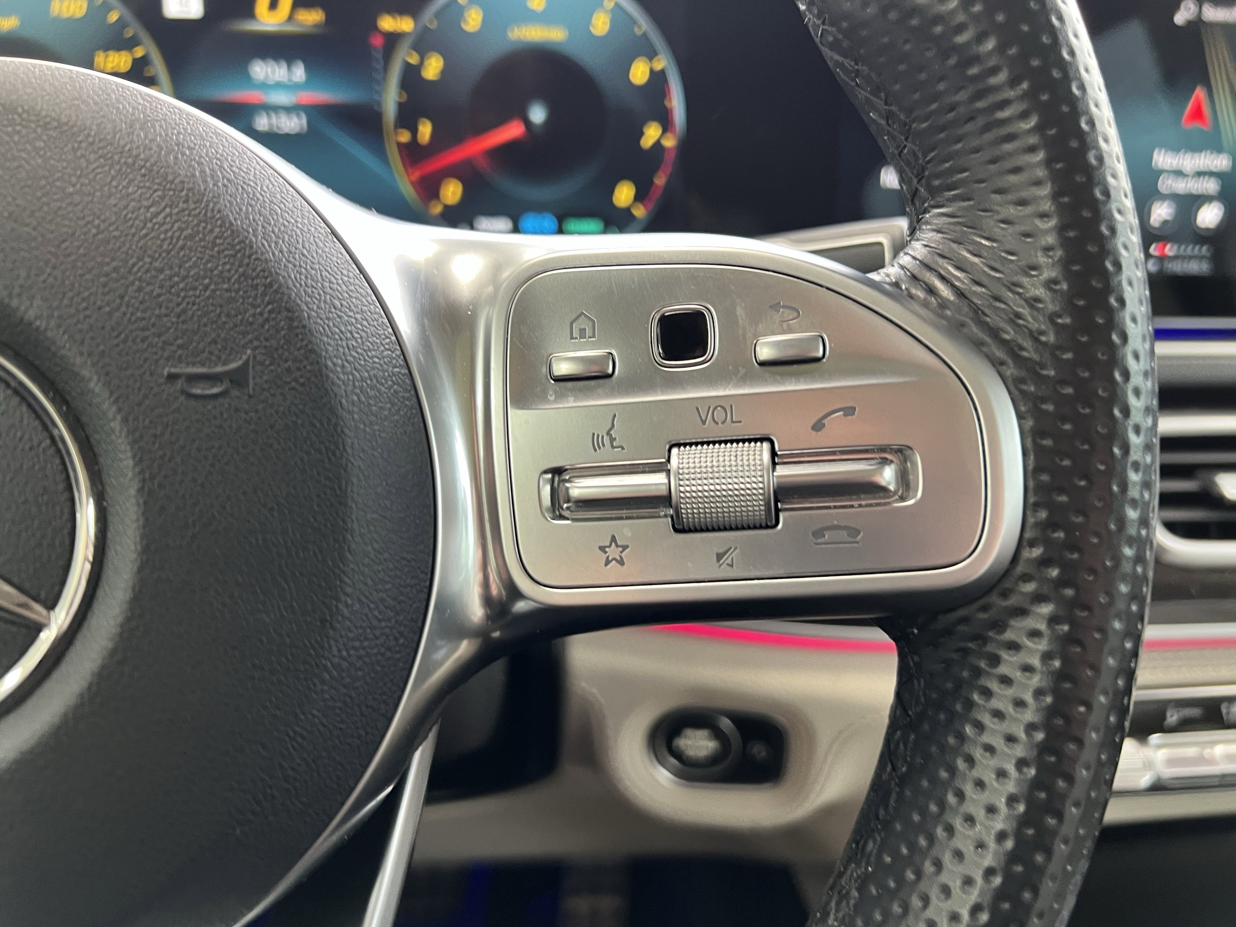 Used 2022 Mercedes-Benz GLS 450 4MATIC image 20