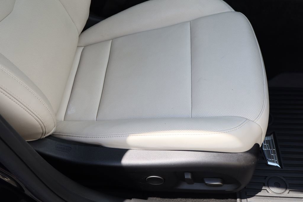 Certified 2020 Cadillac CT4 Premium Luxury RWD image 28