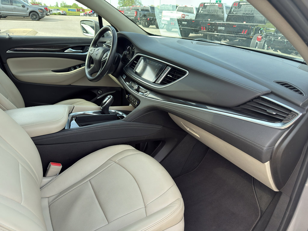 Used 2019 Buick Enclave Essence AWD/4WD image 15