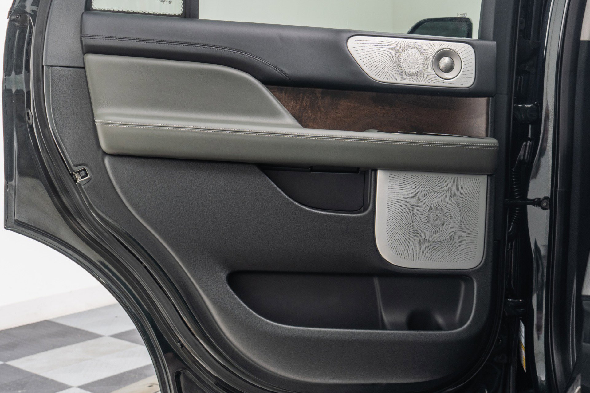 Used 2022 Lincoln Navigator Black Label image 45