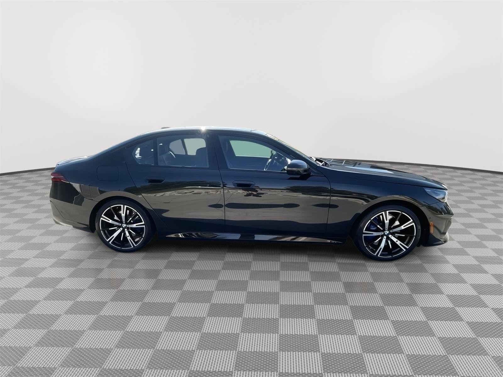 Used 2026 BMW 540i xDrive w/ M Sport Package AWD/4WD image 14