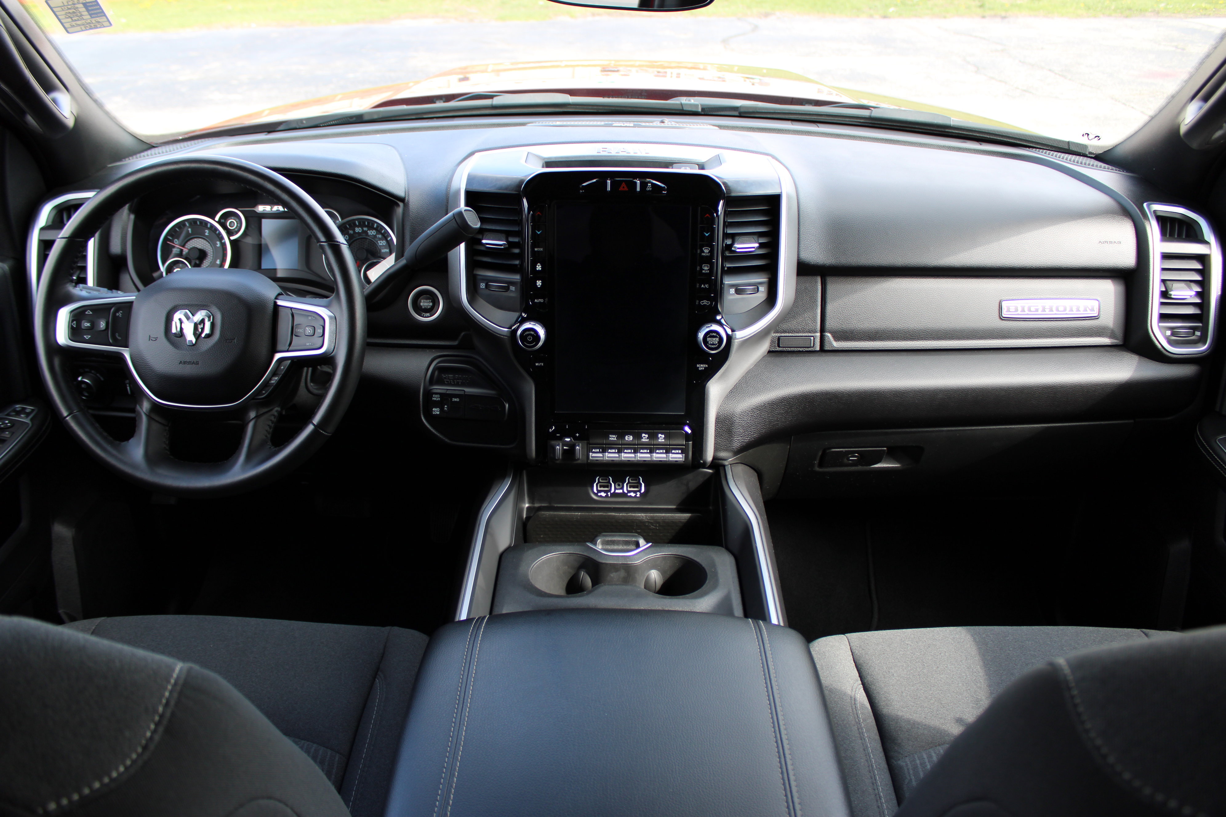 Used 2024 RAM 3500 Big Horn w/ Night Edition image 20