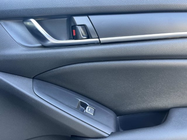 Used 2019 Honda Accord Sport image 27