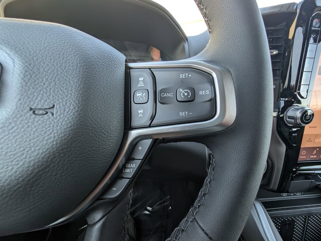 New 2026 RAM 1500 4x4 Crew Cab image 22