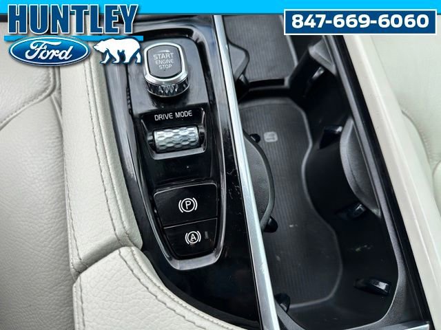 Used 2020 Volvo XC90 T6 Momentum w/ Protection Package Premier AWD/4WD image 25