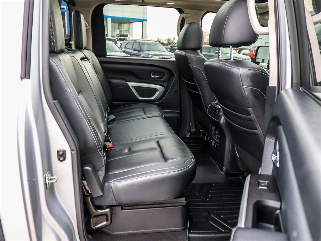Used 2020 Nissan Titan SL w/ Moonroof Package image 24