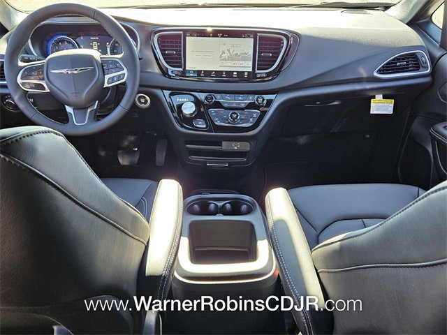 New 2026 Chrysler Voyager LX image 8