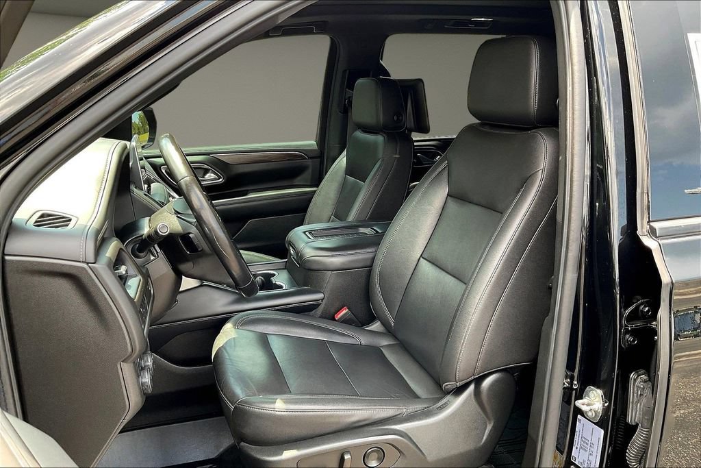 Used 2021 Chevrolet Tahoe Z71 w/ Rear Media and Nav Package AWD/4WD image 24
