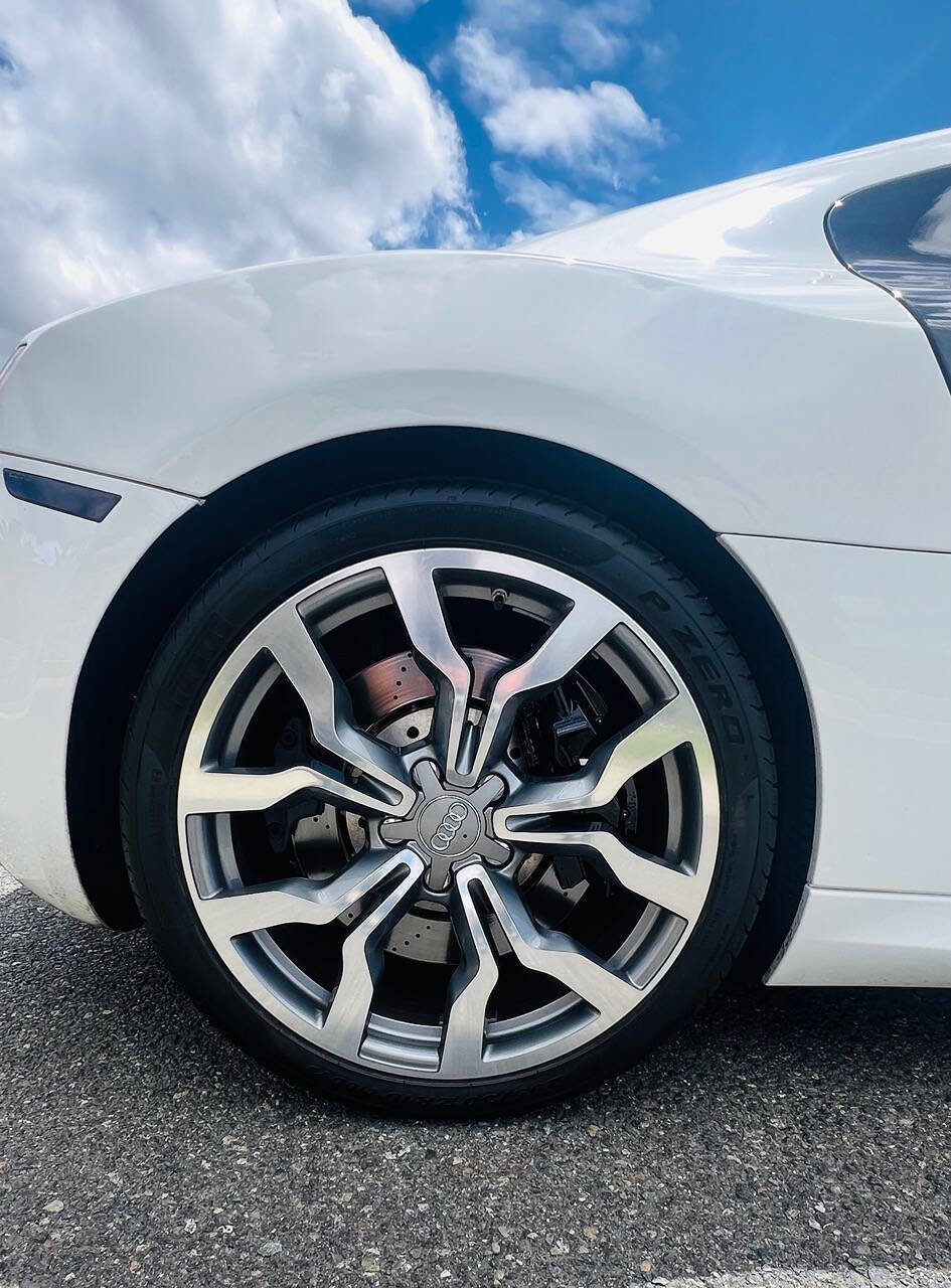 Used 2011 Audi R8 V10 AWD/4WD image 31