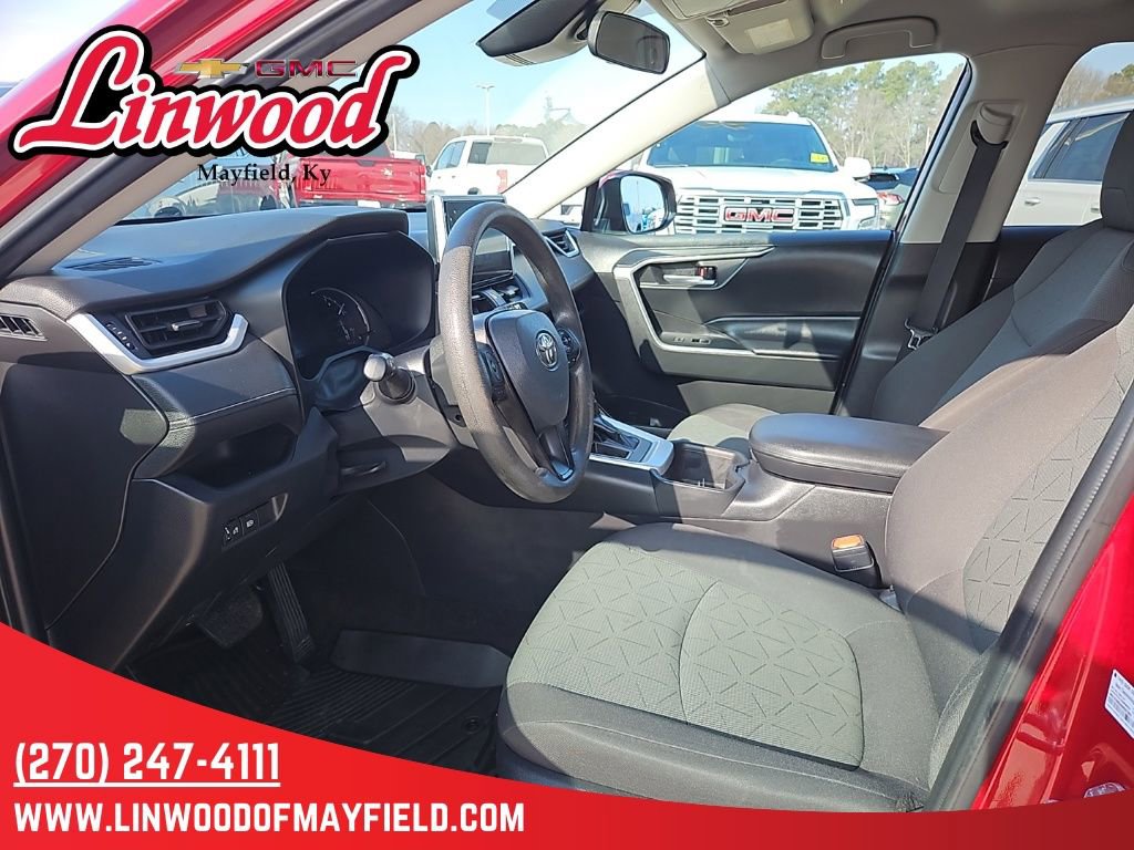Used 2023 Toyota RAV4 XLE image 11