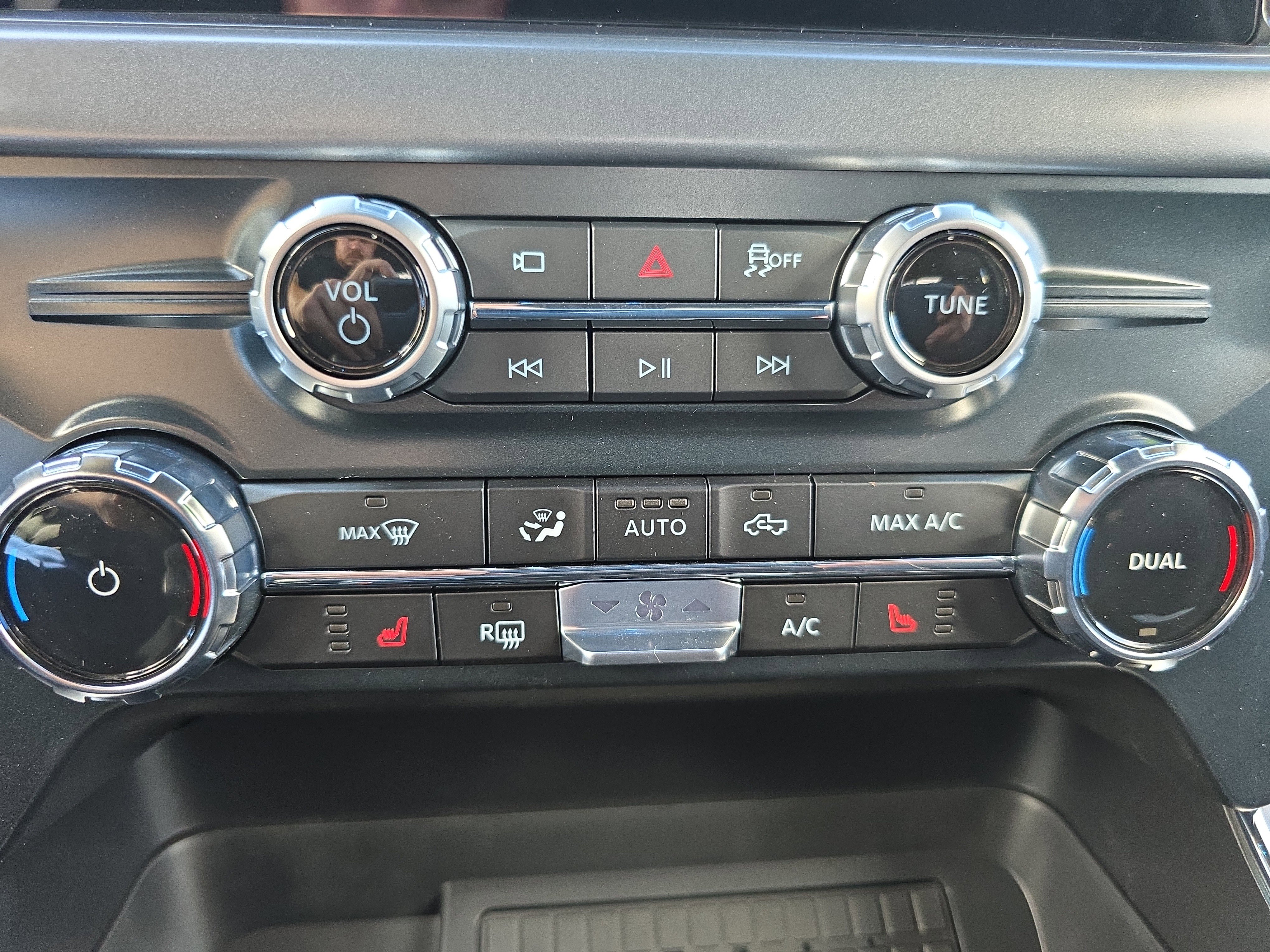 New 2025 Ford F150 XLT image 31