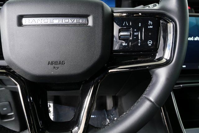 Used 2024 Land Rover Range Rover Evoque S AWD/4WD image 13