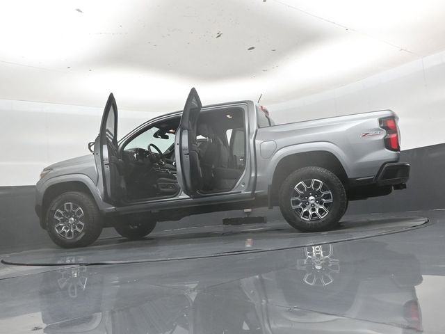 Used 2024 Chevrolet Colorado Z71 w/ Z71 Convenience Package 2 AWD/4WD image 52