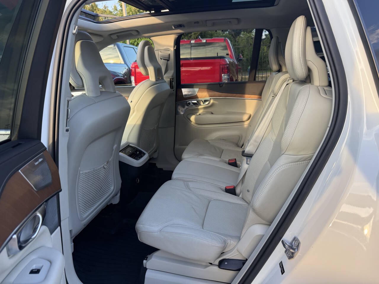 Used 2018 Volvo XC90 T6 Inscription w/ Convenience Package AWD/4WD image 13