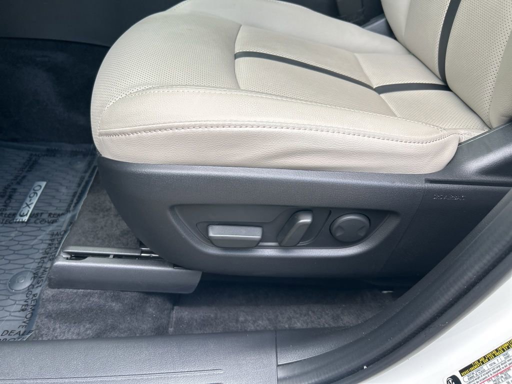 Used 2025 MAZDA CX-90 3.3 Turbo w/ Preferred Package image 18