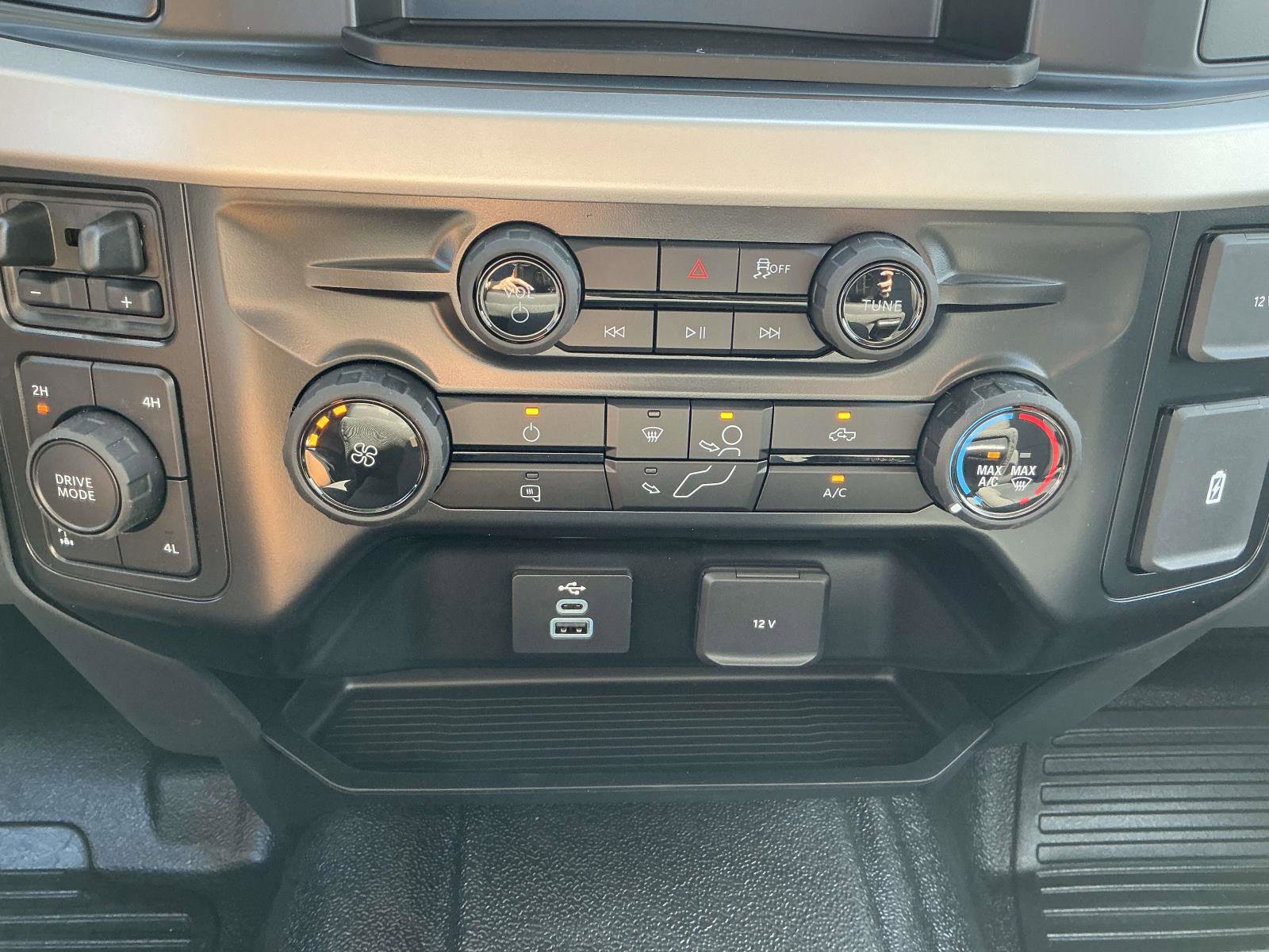 New 2026 Ford F350 XL image 20