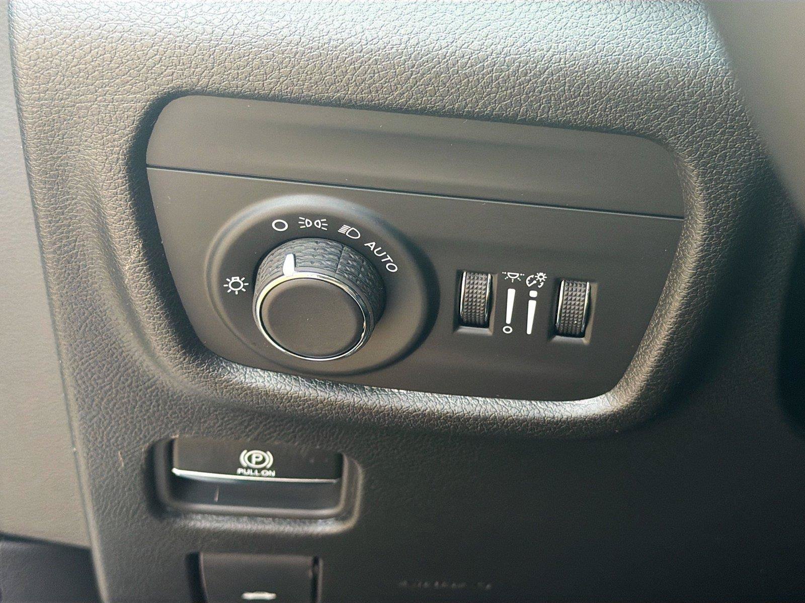 New 2026 Jeep Grand Cherokee Laredo X AWD/4WD image 34