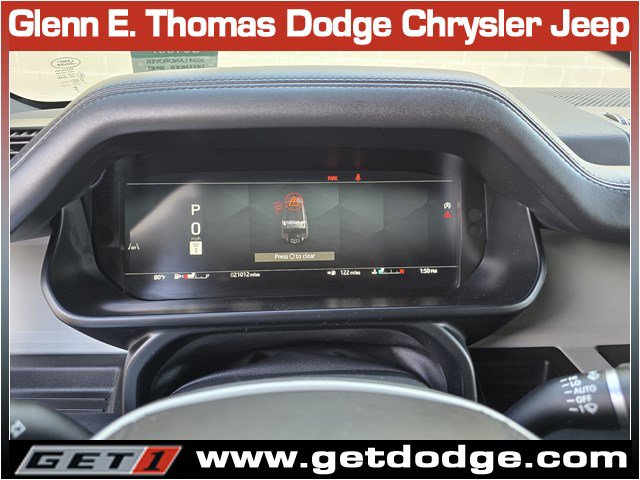 Used 2024 Land Rover Defender 130 X-Dynamic SE image 15