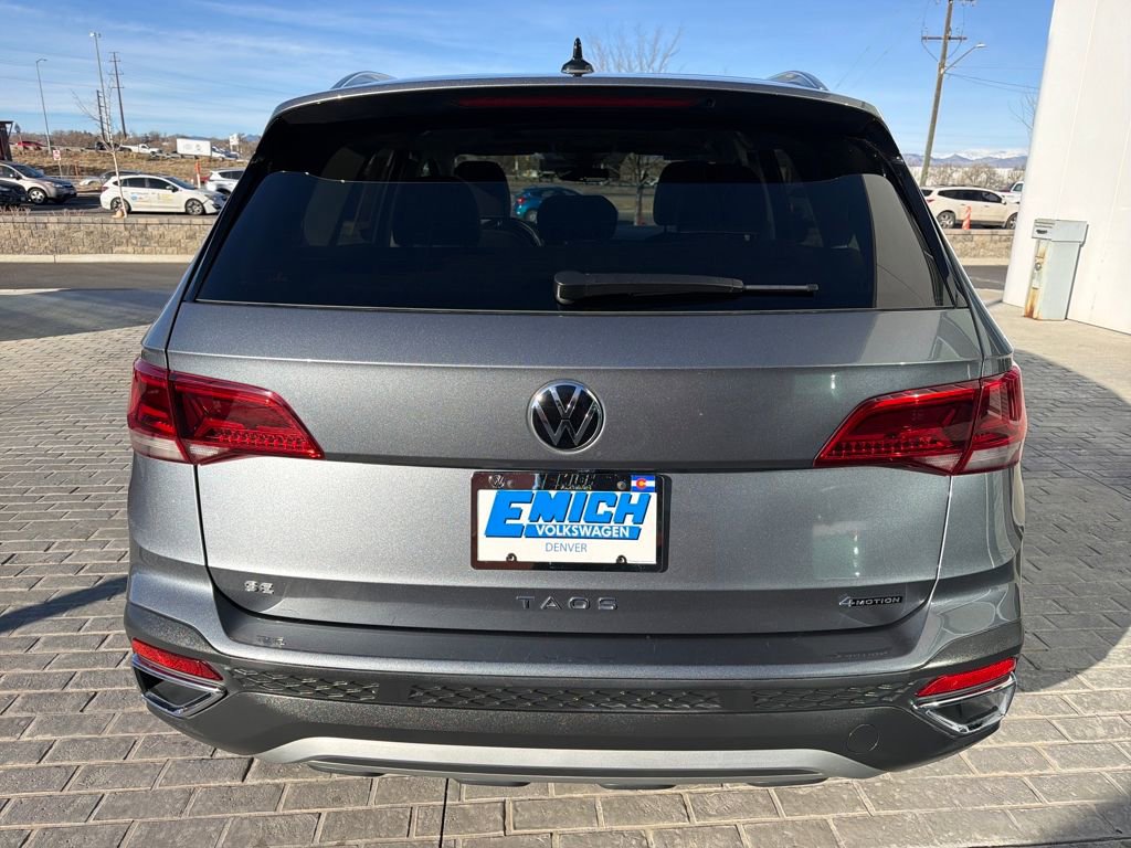 Certified 2023 Volkswagen Taos SE w/ Panoramic Sunroof Package image 6
