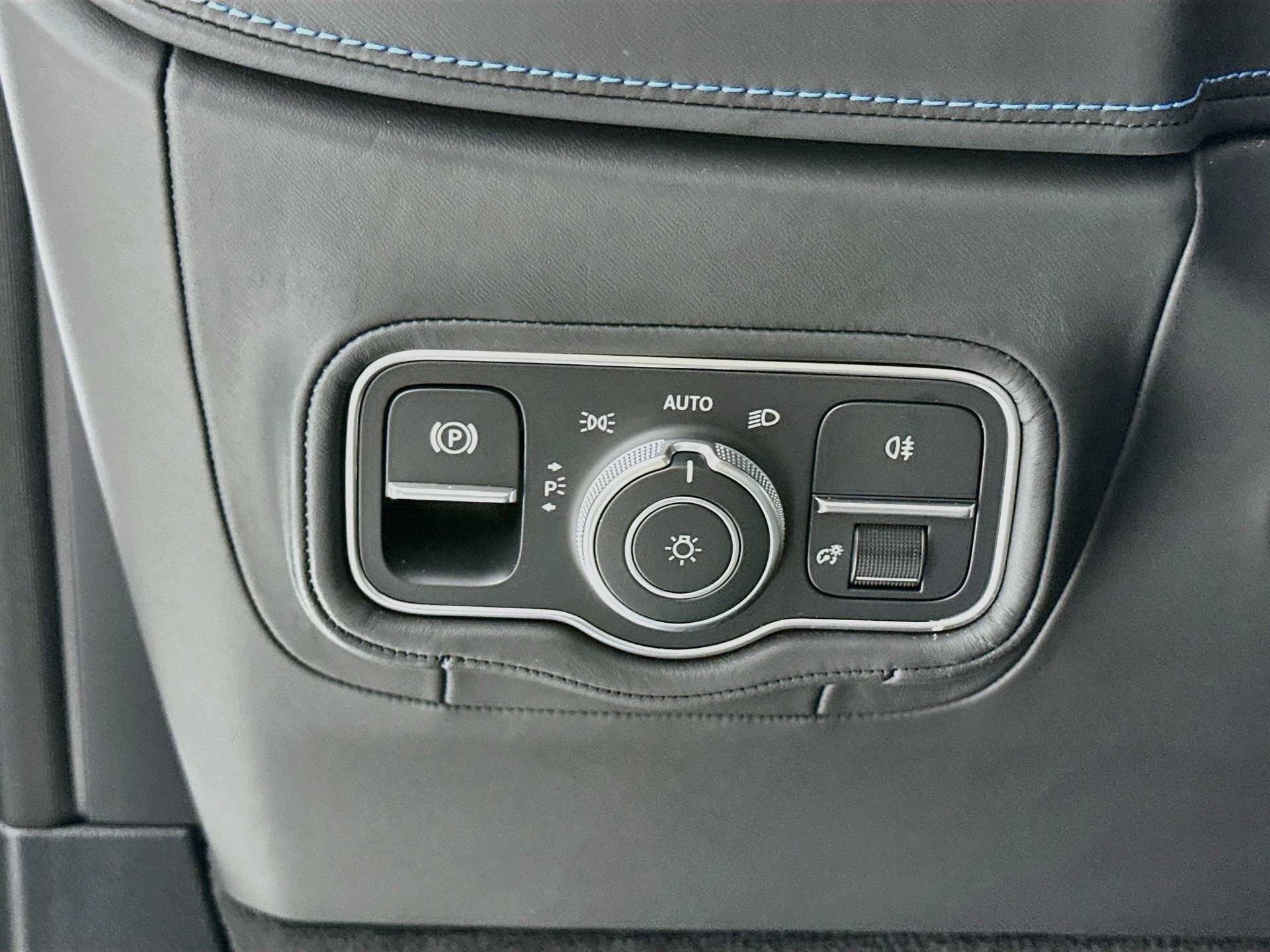 Used 2025 Mercedes-Benz G 580 w/ EQ Technology image 11