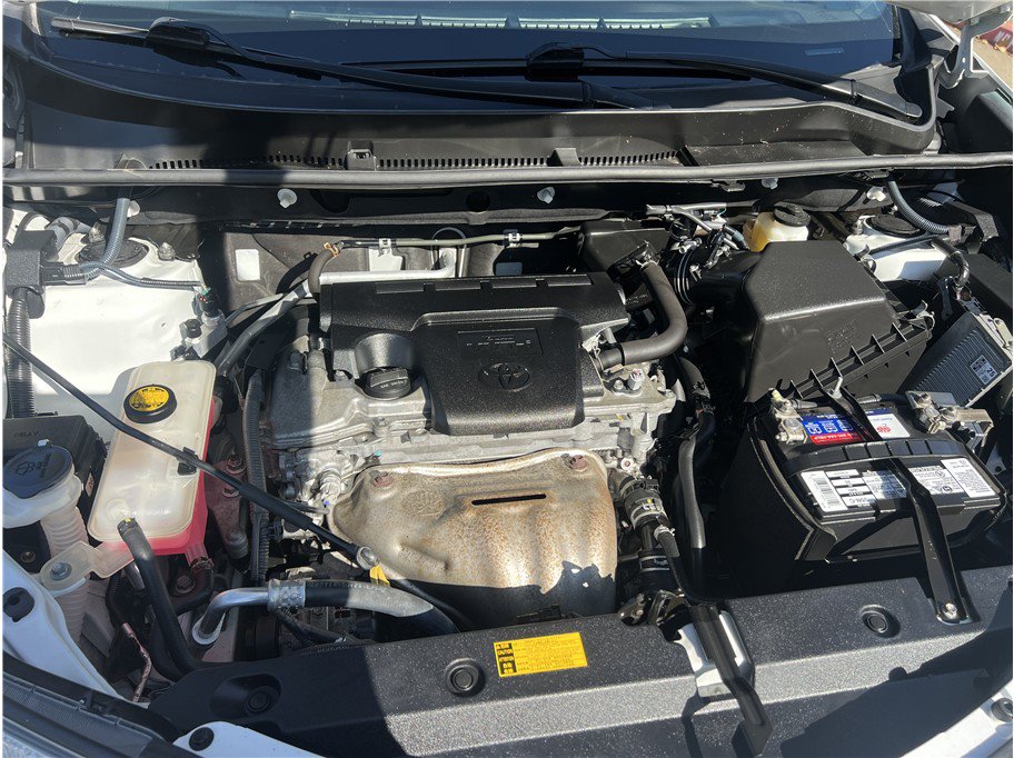 Used 2013 Toyota RAV4 LE FWD image 21
