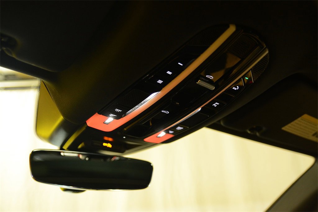 Used 2019 Porsche Cayenne image 28