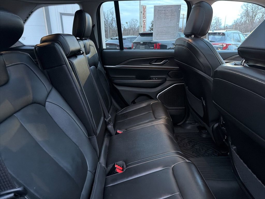 Used 2022 Jeep Grand Cherokee Limited image 26