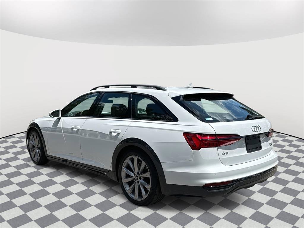 Used 2024 Audi A6 Premium Plus w/ Executive Package image 3